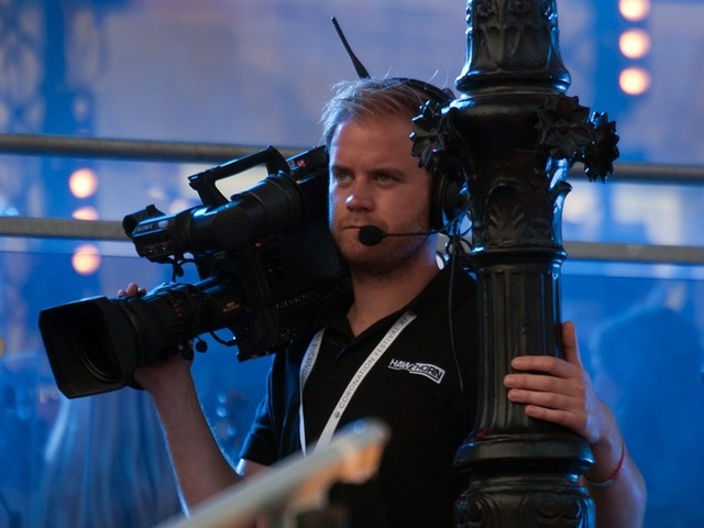 家族募集しますの脚本家や監督 スタッフやプロデューサーを紹介